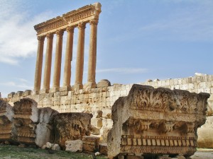 Libanon 2008 - Baalbek sloupy Jupiterova chrámu, nejvyšší na světě